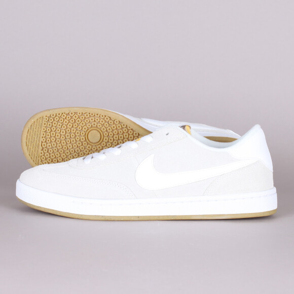 Nike SB - Nike SB FC Classic Shoe